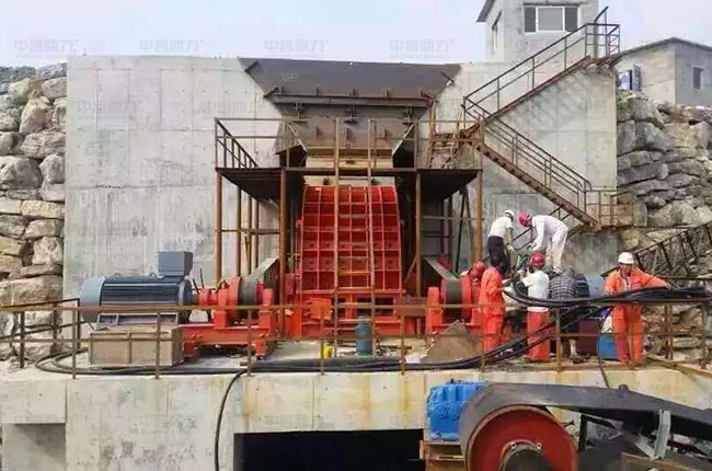 ɽ�������r(sh��)�a(ch��n)ǧ����ʯ���a(ch��n)��(xi��n)