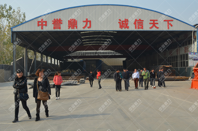 ���տ͑�F(tu��n)���l(xi��ng)�����S�^(q��)���^������