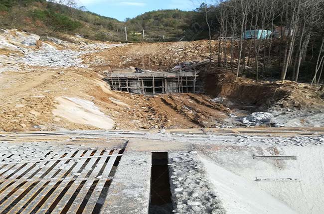 �ؑc��ɽ�r�a(ch��n)300���������a(ch��n)��